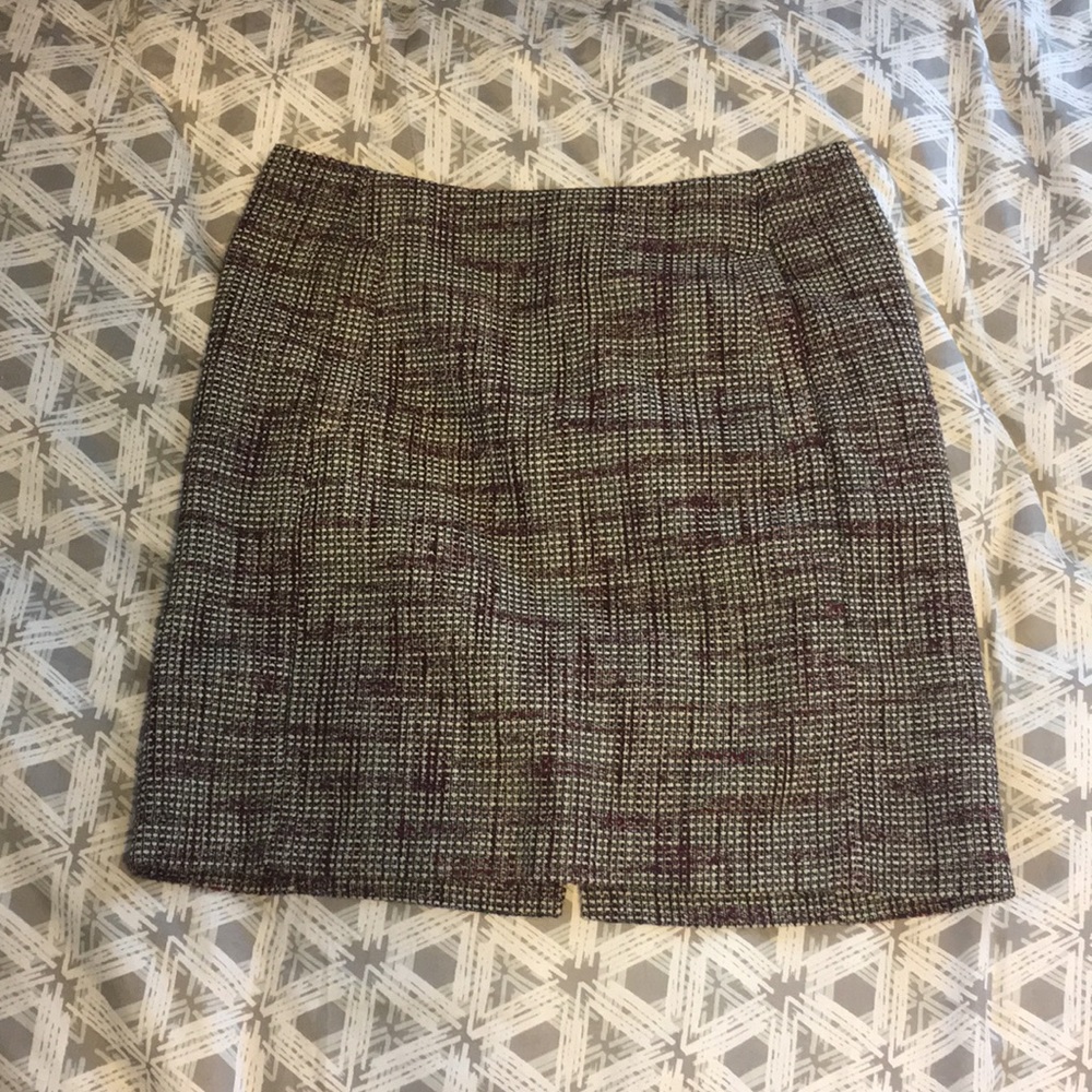 Banana Republic deep garnet mini skirt